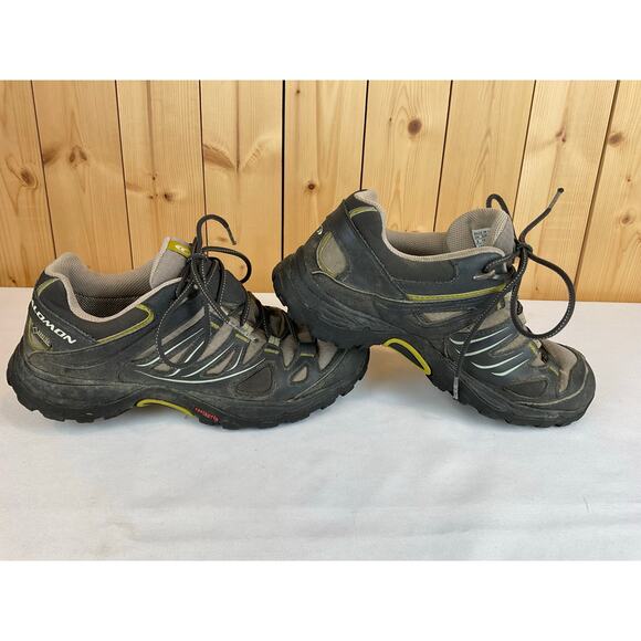 Salomon Women's Waterproof Hiking Shoe, Size 7.5 - Picture 1 of 9